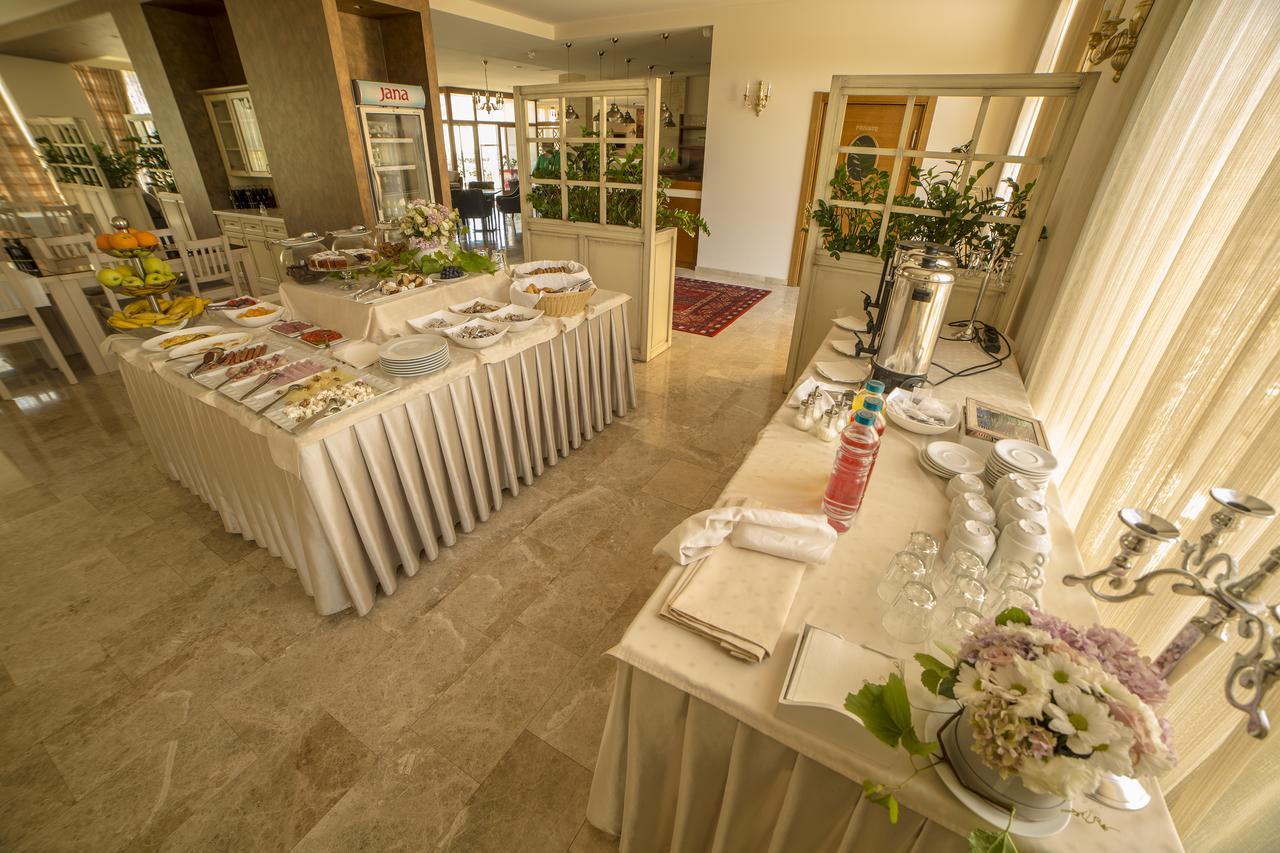 Hotel Quercus Medjugorje Exterior photo